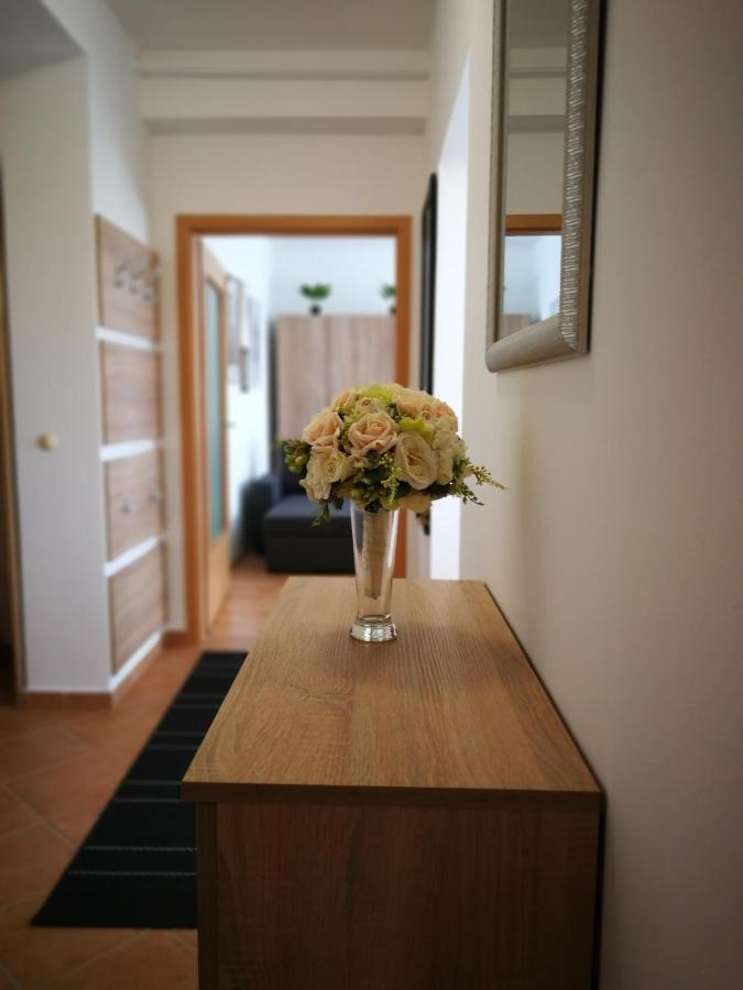 Voeroesmarty Apartman Miskolc - Belvaros - Downtown Exterior photo